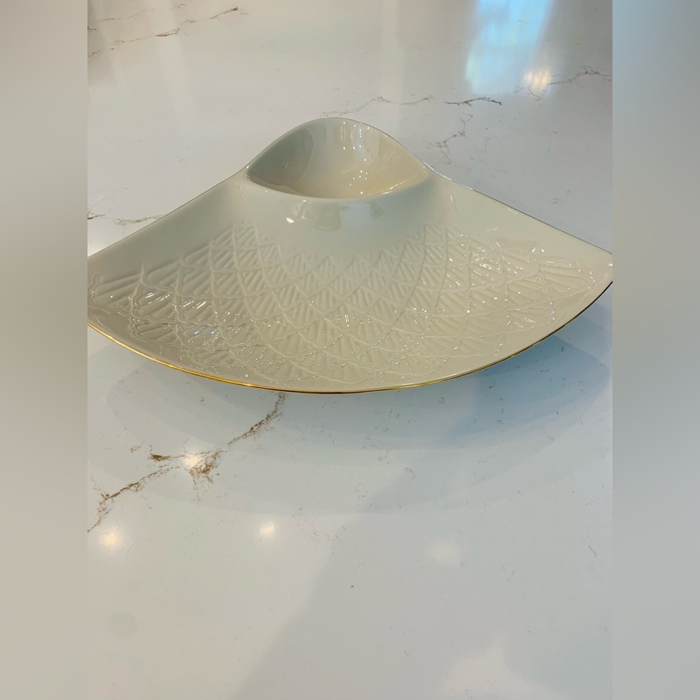 Lenox 16”  Serving Platter 16” x 12” NEW Unused Shell shaped - Picture 10 of 16